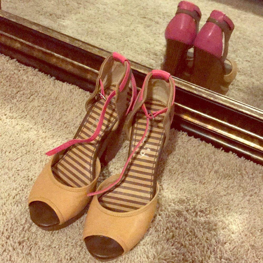 Splendid Wedges 👡